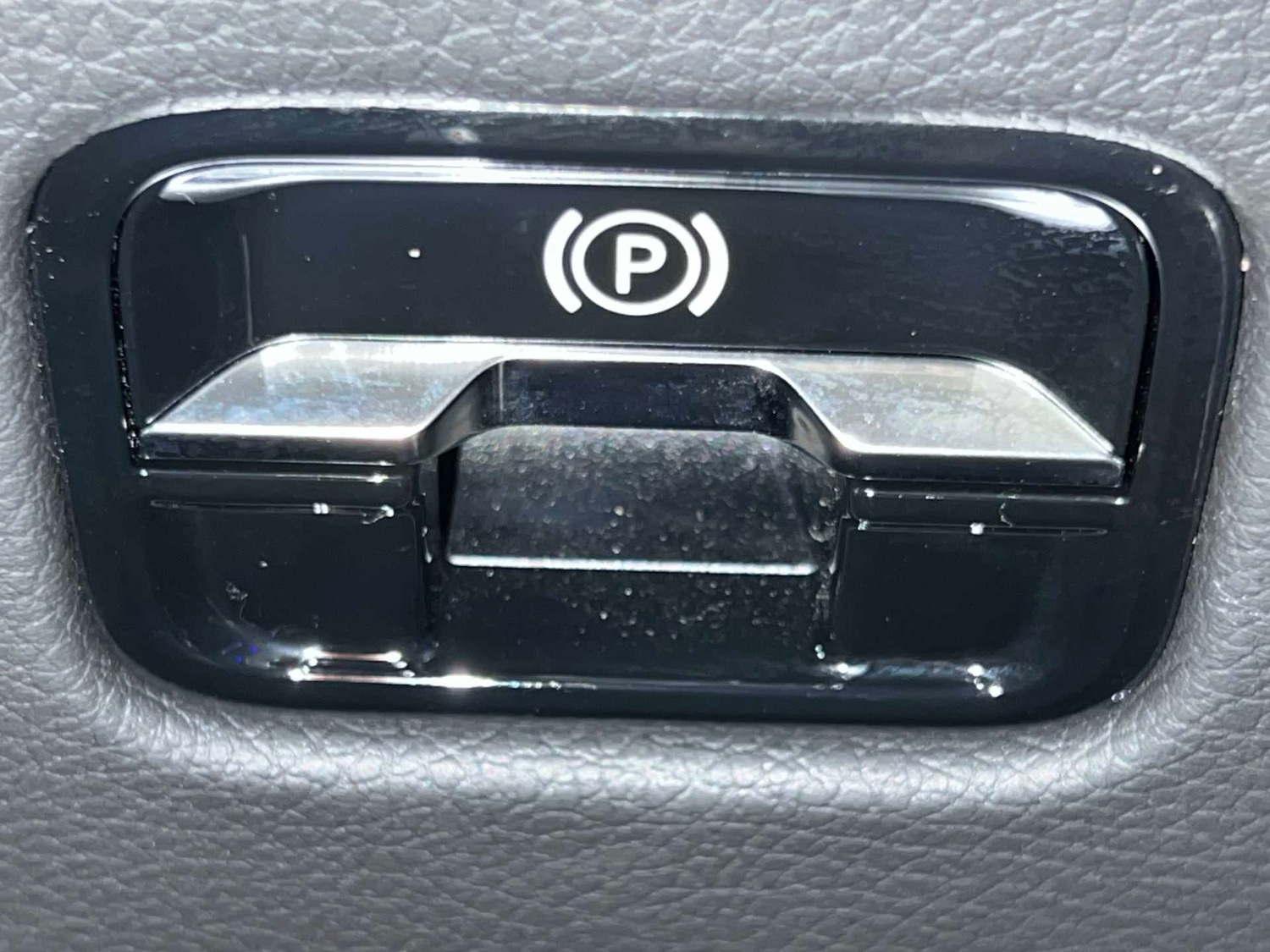 Used Mercedes-Benz GLC 2024 for sale - 76929003: Photo 23