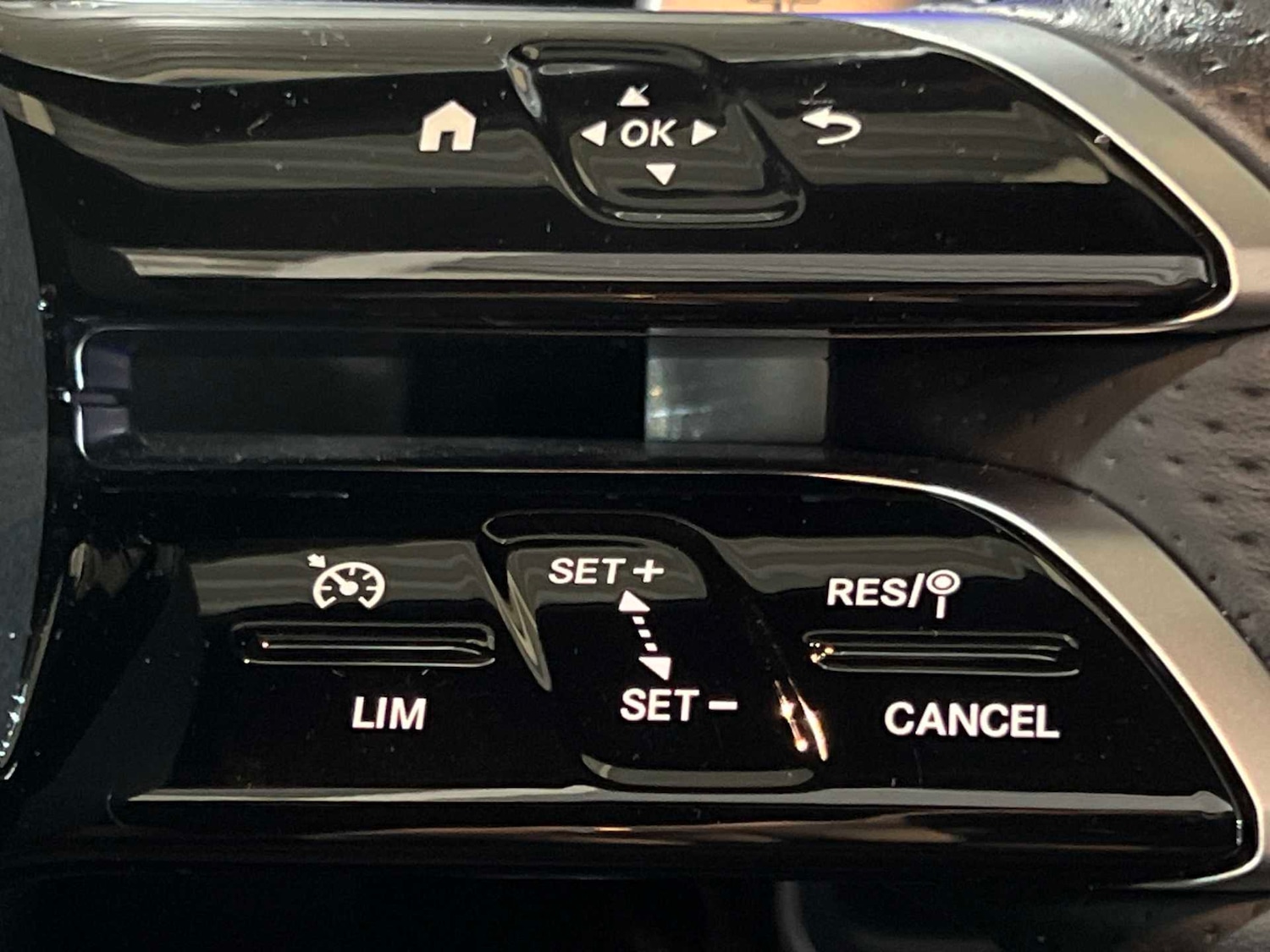 Used Mercedes-Benz CLA 2024 for sale - 77281935: Photo 33