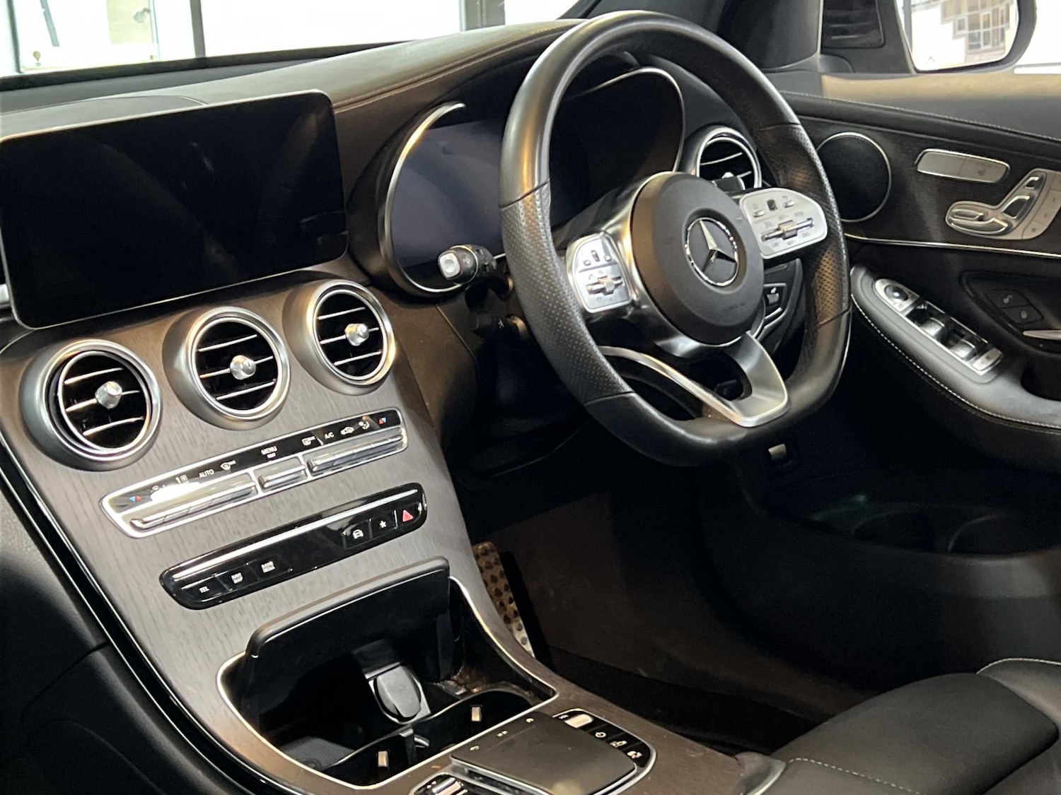 Used Mercedes-Benz GLC 2022 for sale - 78076948: Photo 20