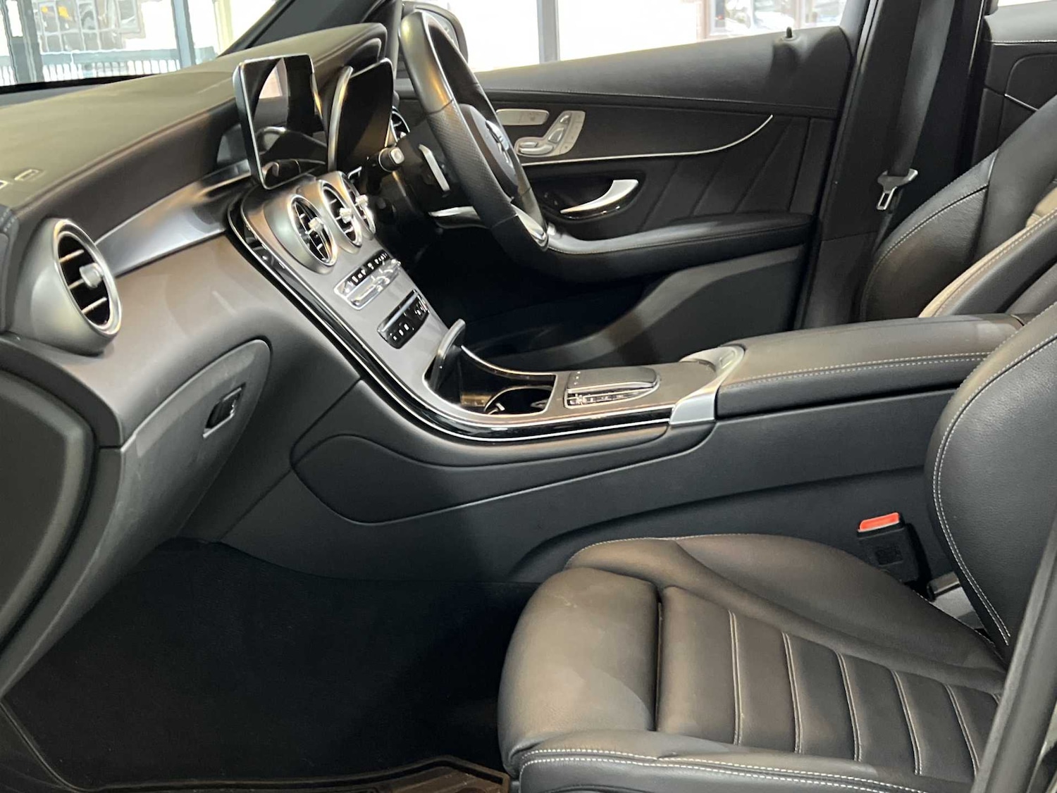 Used Mercedes-Benz GLC 2022 for sale - 78076948: Photo 21