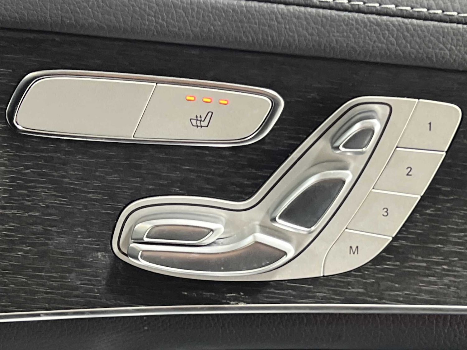 Used Mercedes-Benz GLC 2022 for sale - 78076948: Photo 31