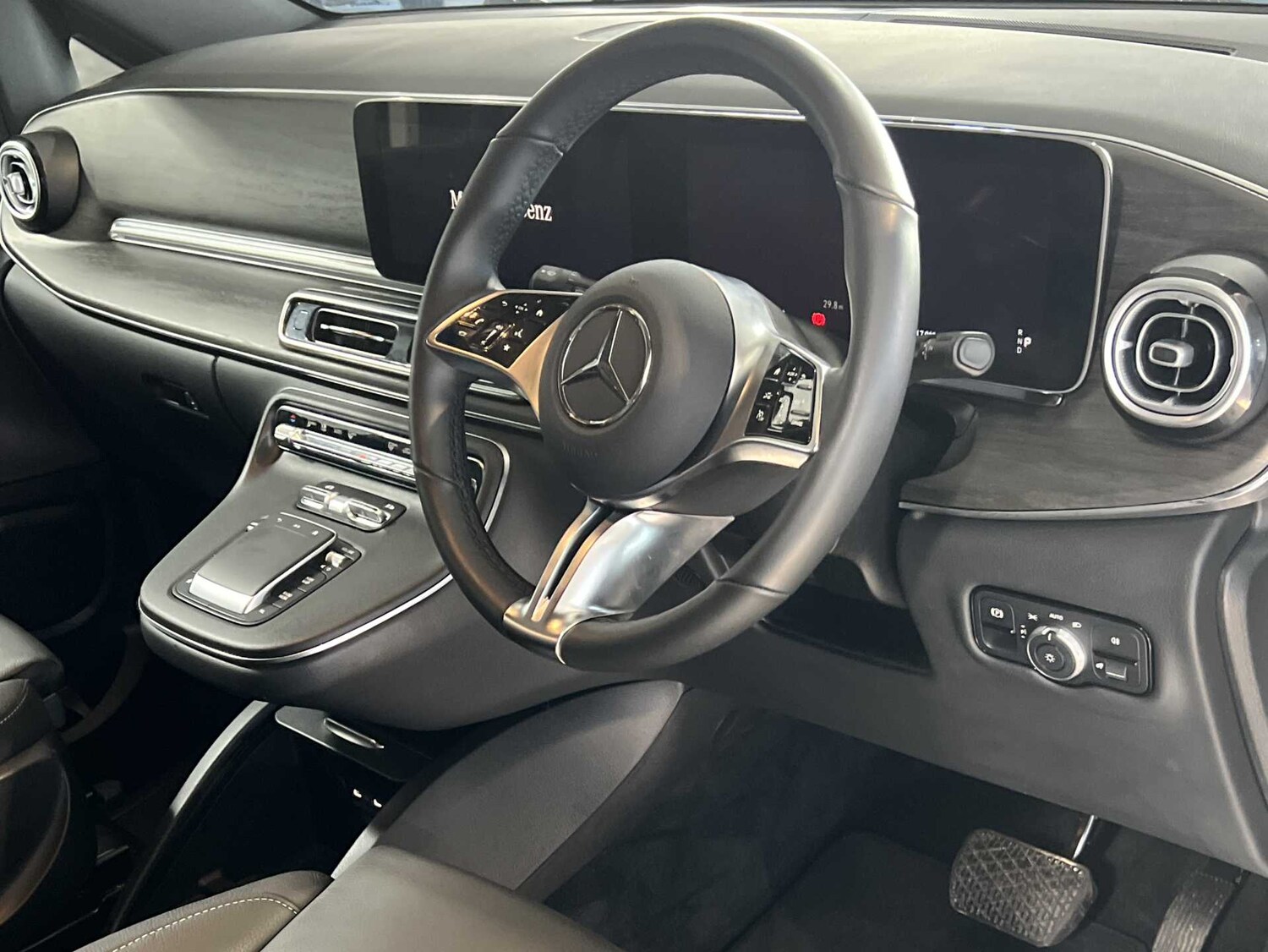 Used Mercedes-Benz V-Class for sale - 77928435: Photo 13