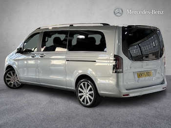 Used Mercedes-Benz V-Class 2025 for sale - 77859643: Photo