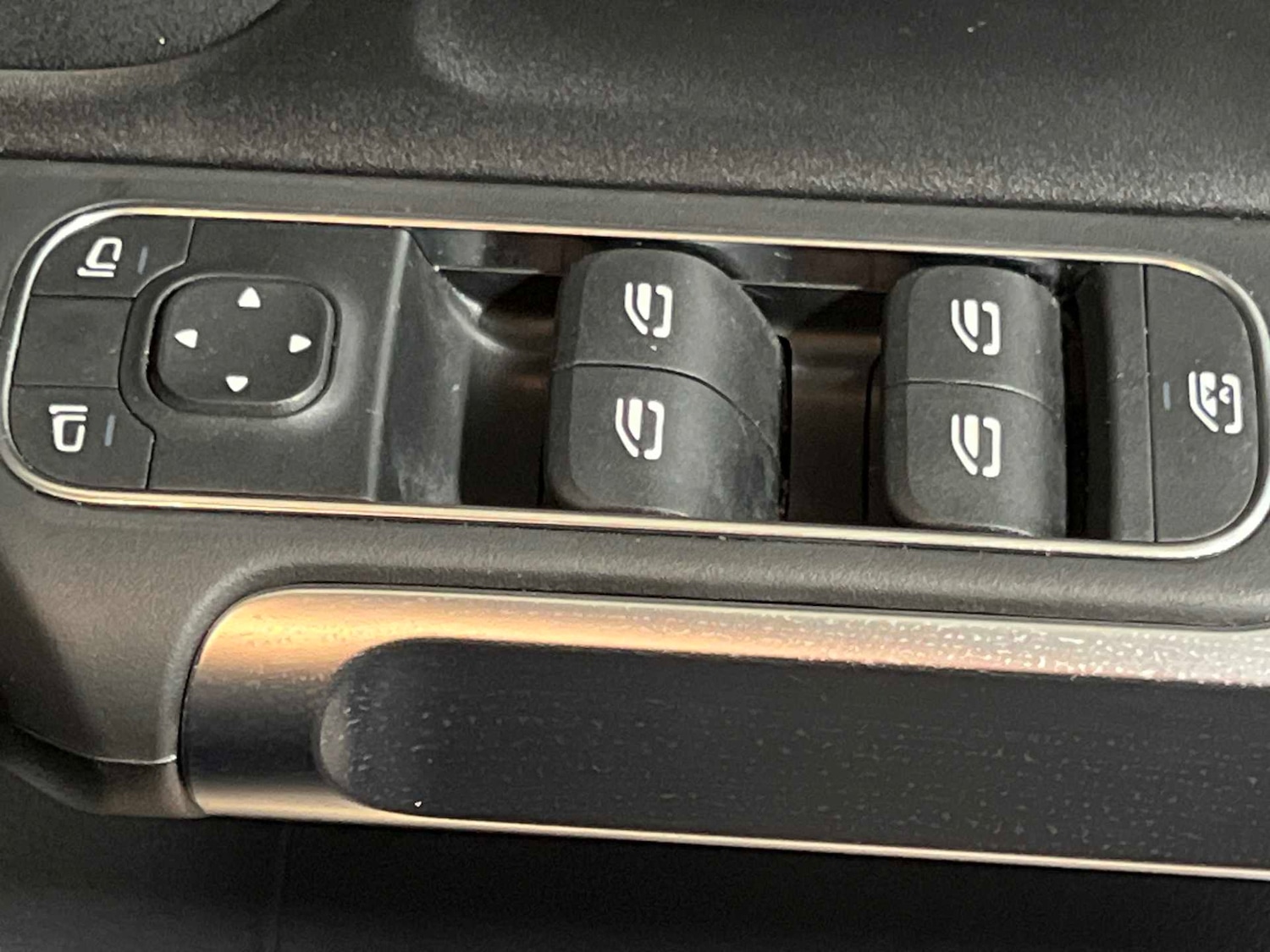 Used Mercedes-Benz GLB 2022 for sale - 77032188: Photo 35