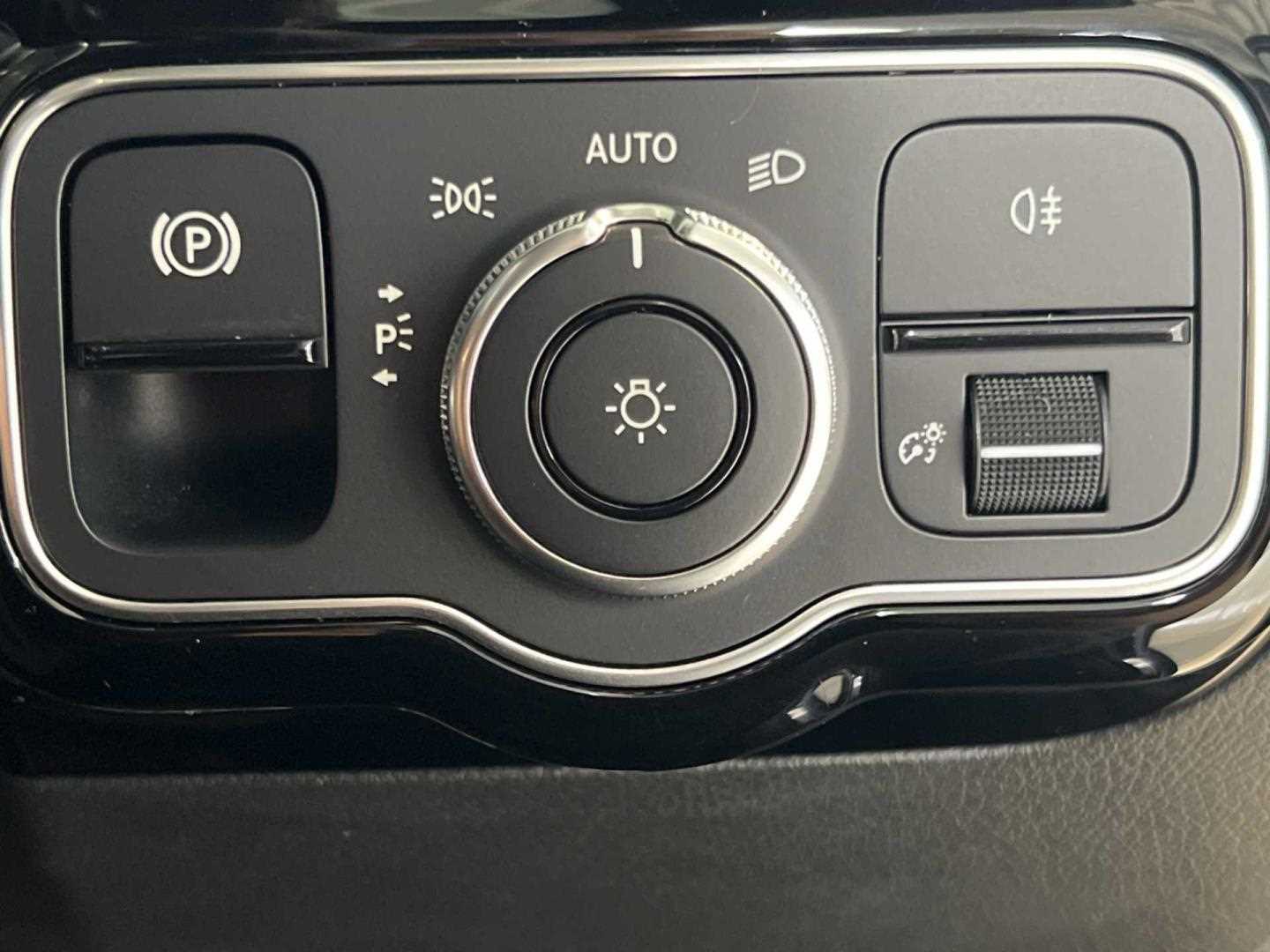 Used Mercedes-Benz A-Class 2021 for sale - 76421220: Photo 22