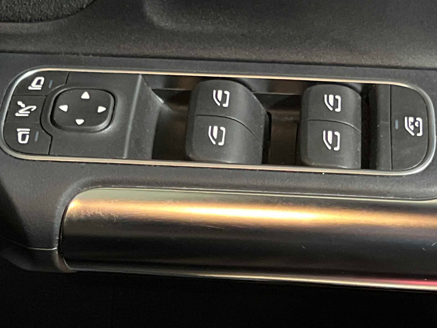 Used Mercedes-Benz GLA 2021 for sale - 76648968: Photo 35