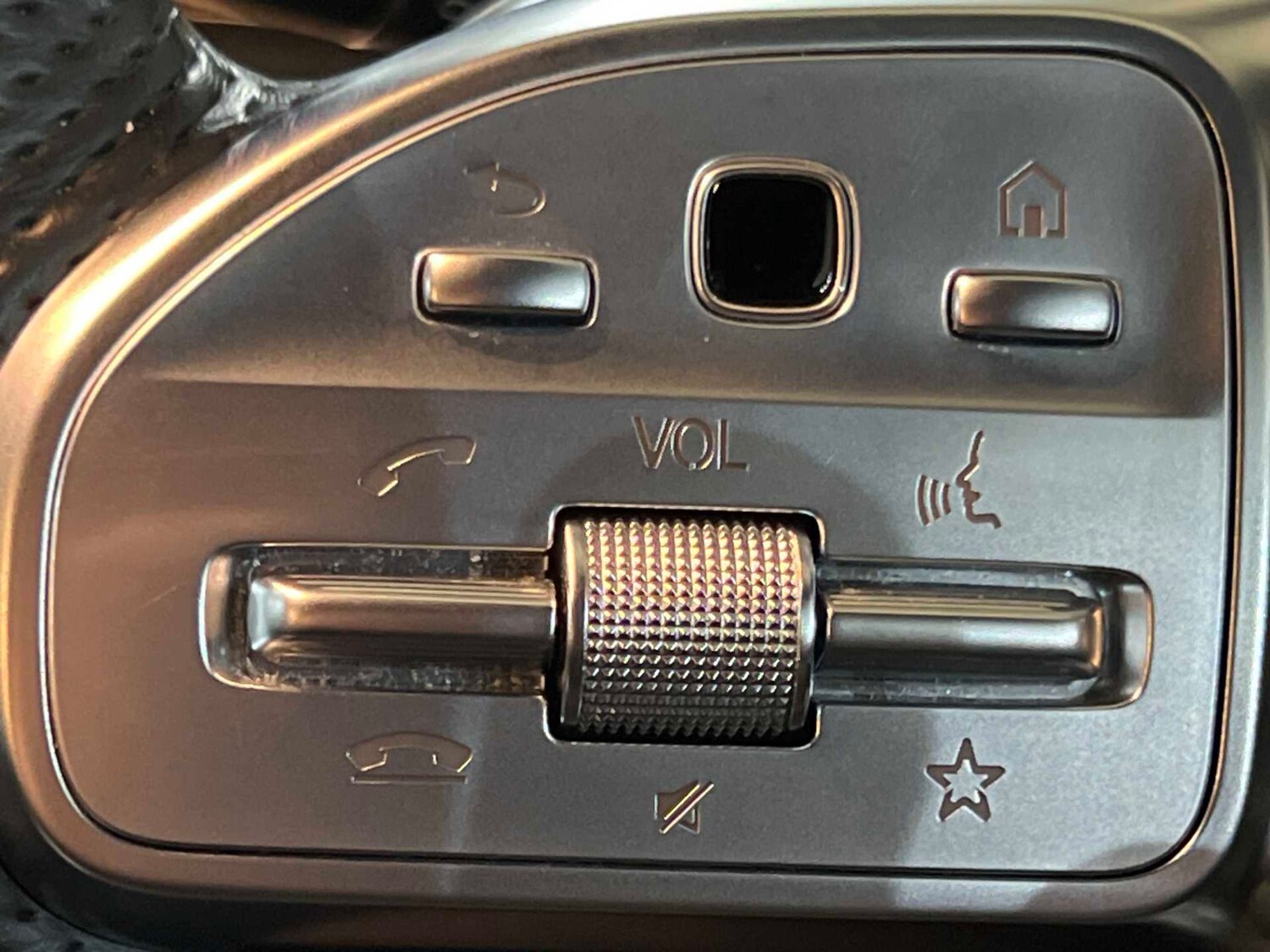 Used Mercedes-Benz EQC 2023 for sale - 76661860: Photo 32