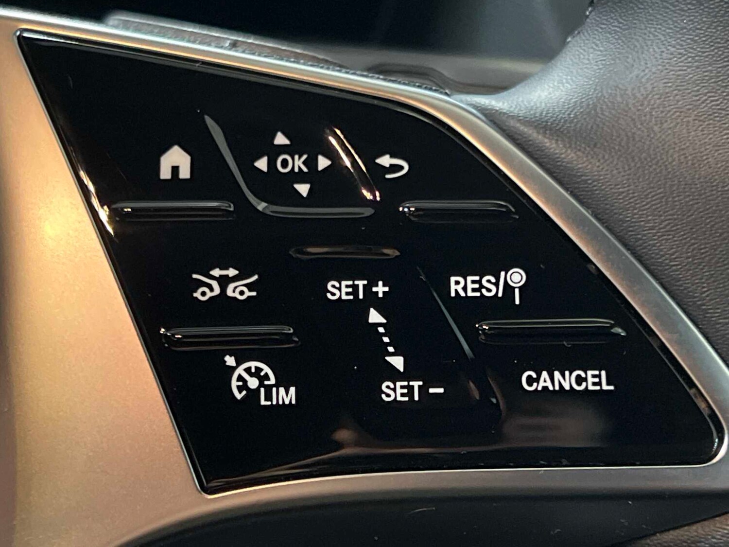 Used Mercedes-Benz GLA 2024 for sale - 77649051: Photo 32