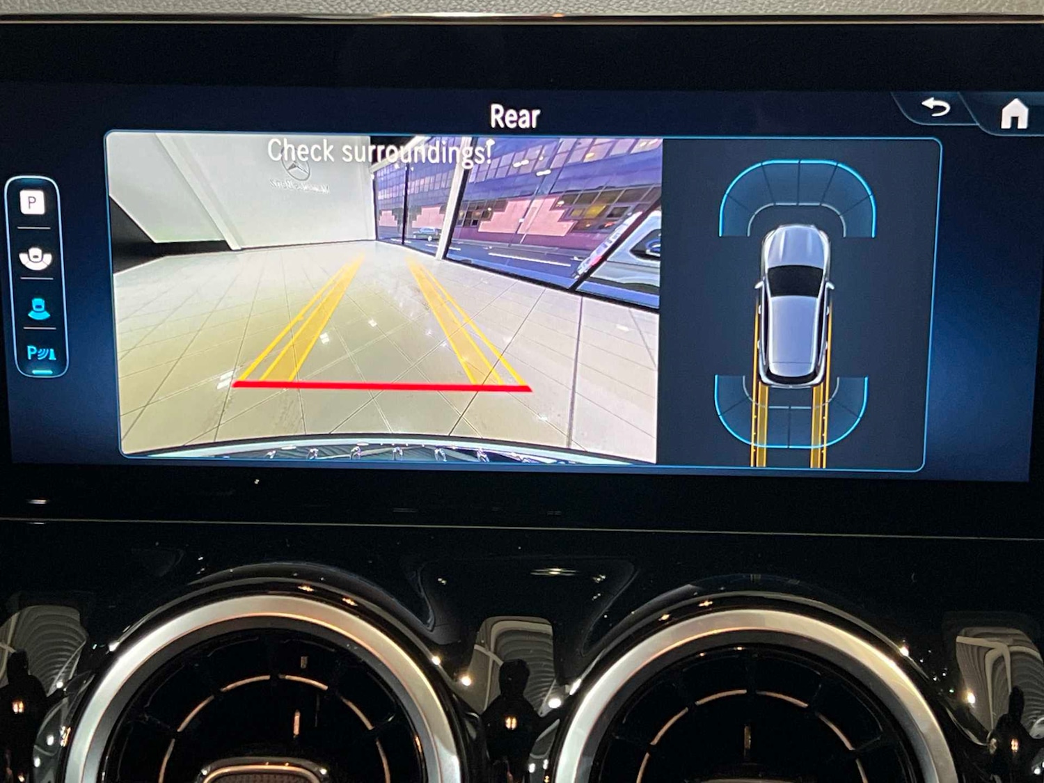 Used Mercedes-Benz GLA 2024 for sale - 77649051: Photo 4