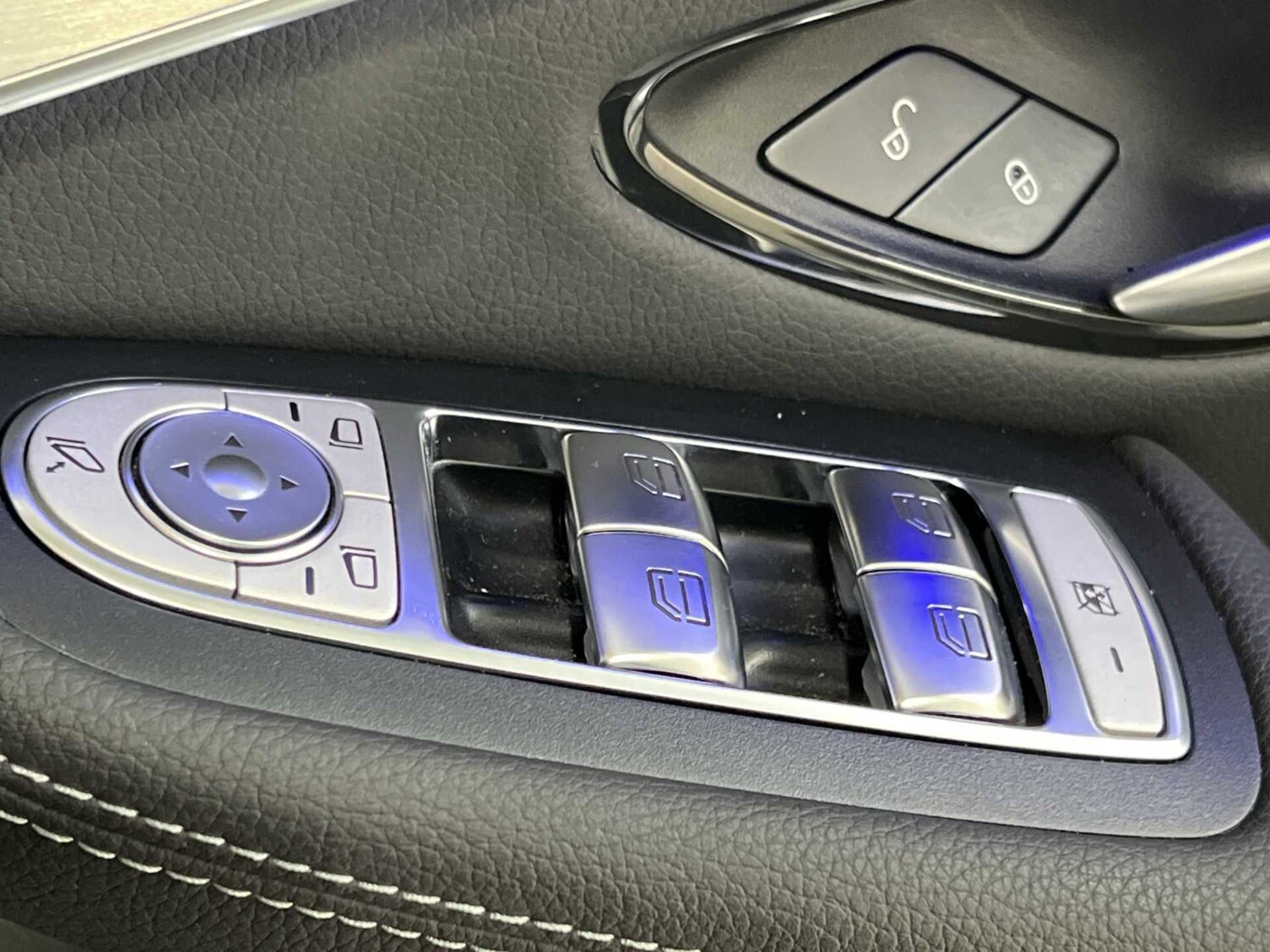 Used Mercedes-Benz GLC 2022 for sale - 75903315: Photo 34
