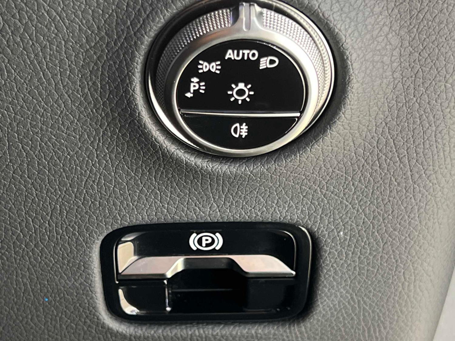 Used Mercedes-Benz GLC for sale - 77239856: Photo 23