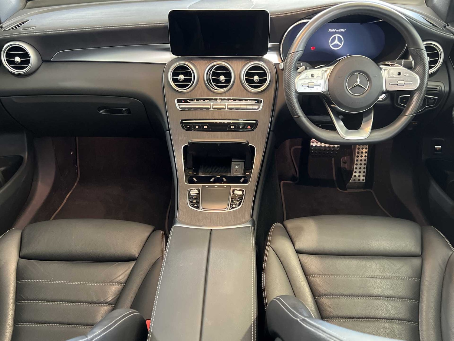 Used Mercedes-Benz GLC 2021 for sale - 76088065: Photo 3