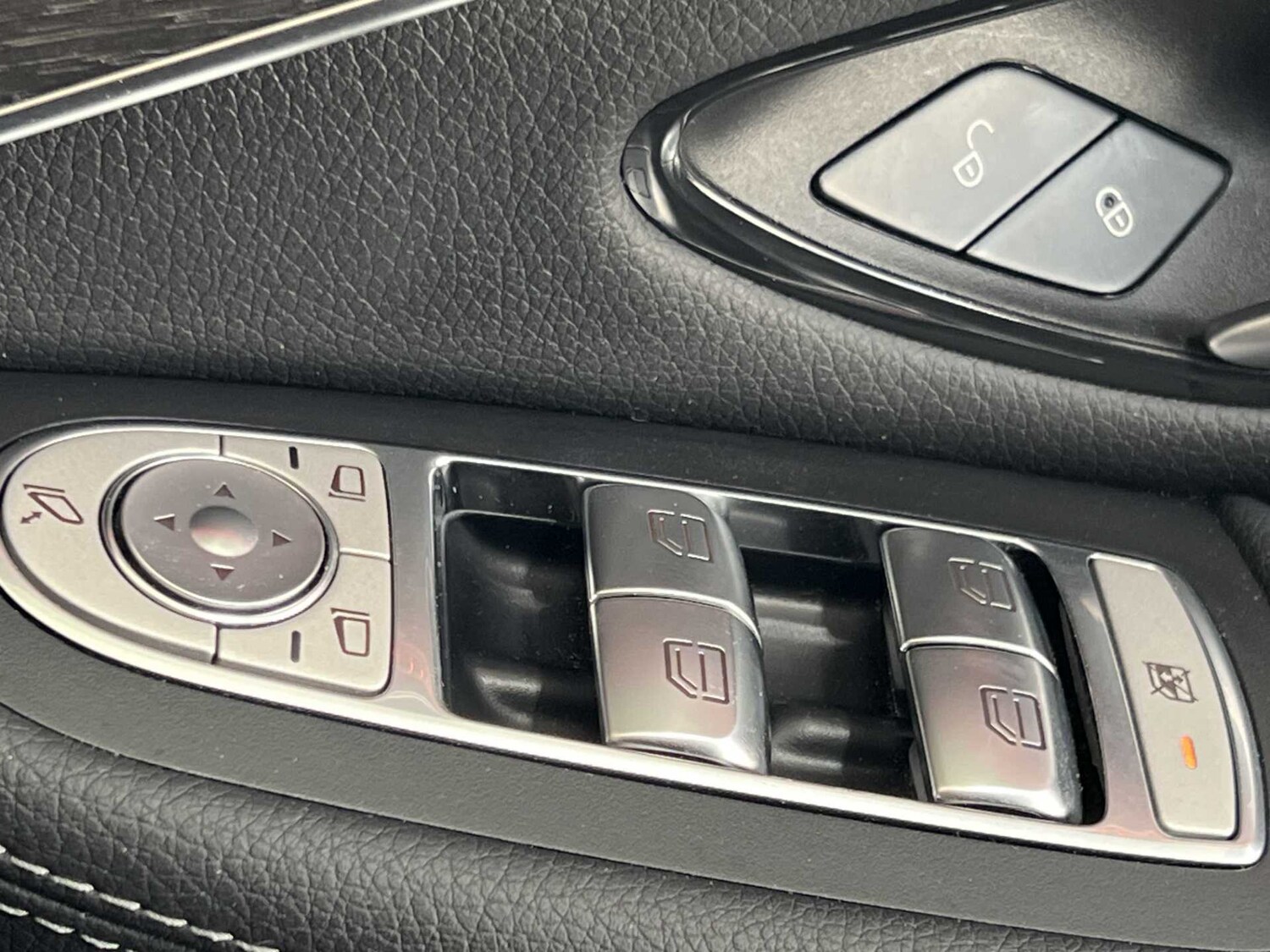 Used Mercedes-Benz GLC 2021 for sale - 76088065: Photo 34