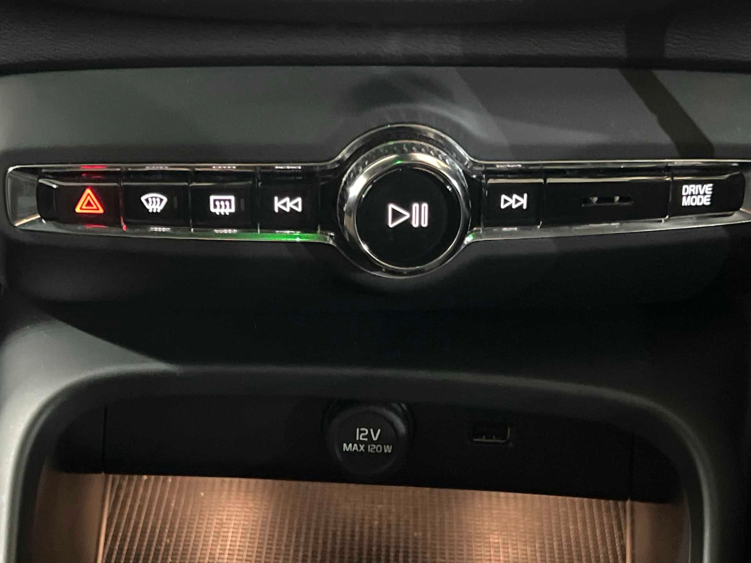 Used Volvo XC40 2022 for sale - 78149074: Photo 20