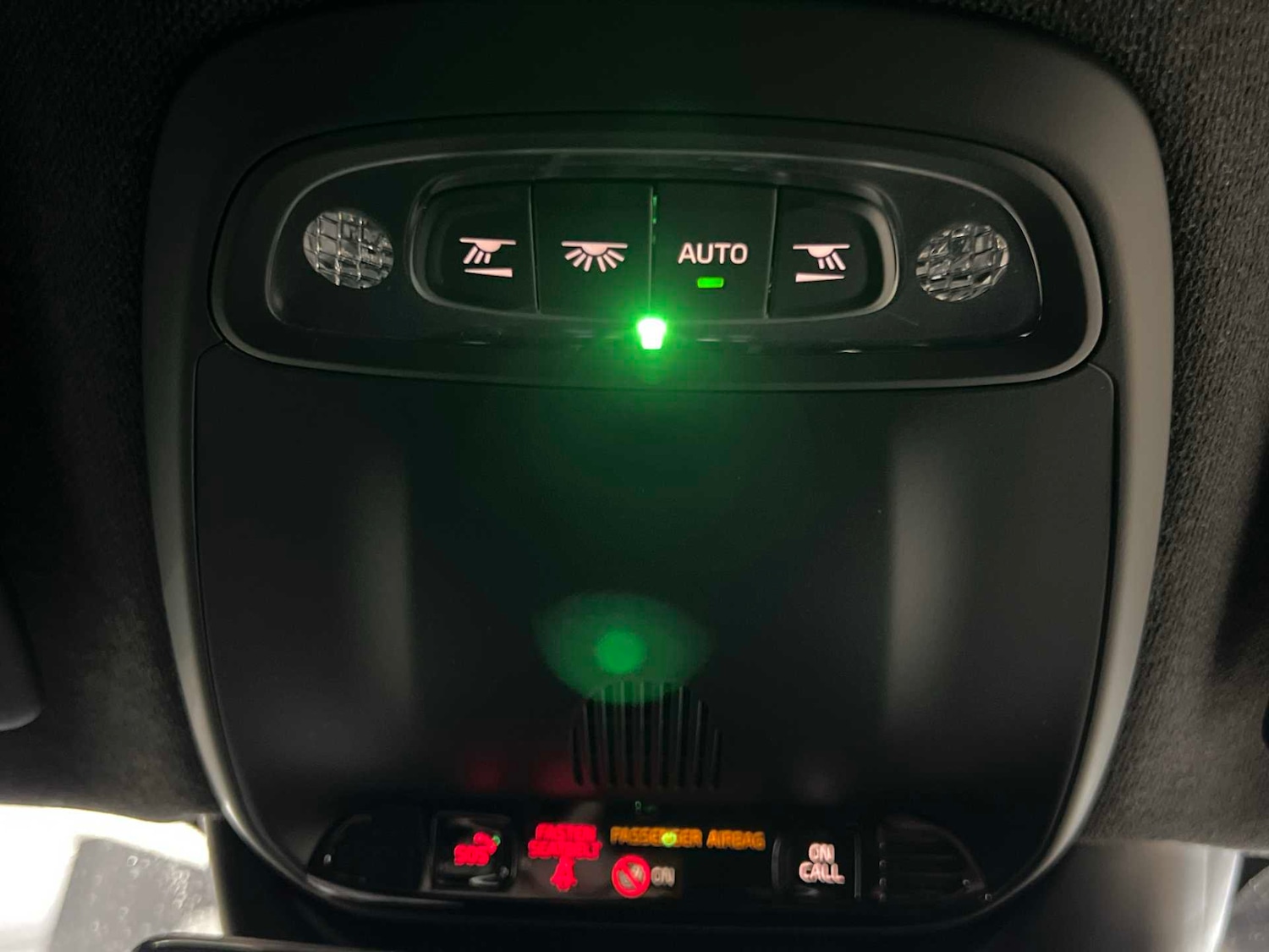 Used Volvo XC40 2022 for sale - 78149074: Photo 28