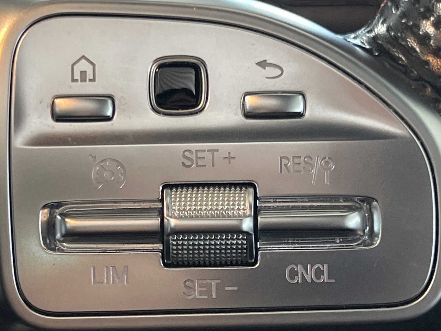 Used Mercedes-Benz EQA 2022 for sale - 76362581: Photo 32