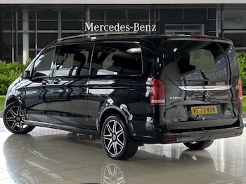 Used Mercedes-Benz V-Class 2023 for sale - 75217329: Photo