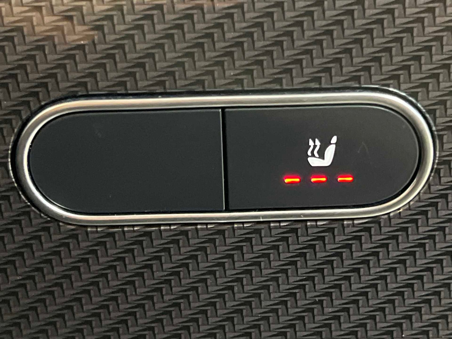 Used Mercedes-Benz GLA 2021 for sale - 77068551: Photo 24