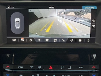 Used Jaguar F-Pace 2019 for sale - 75637752: Photo