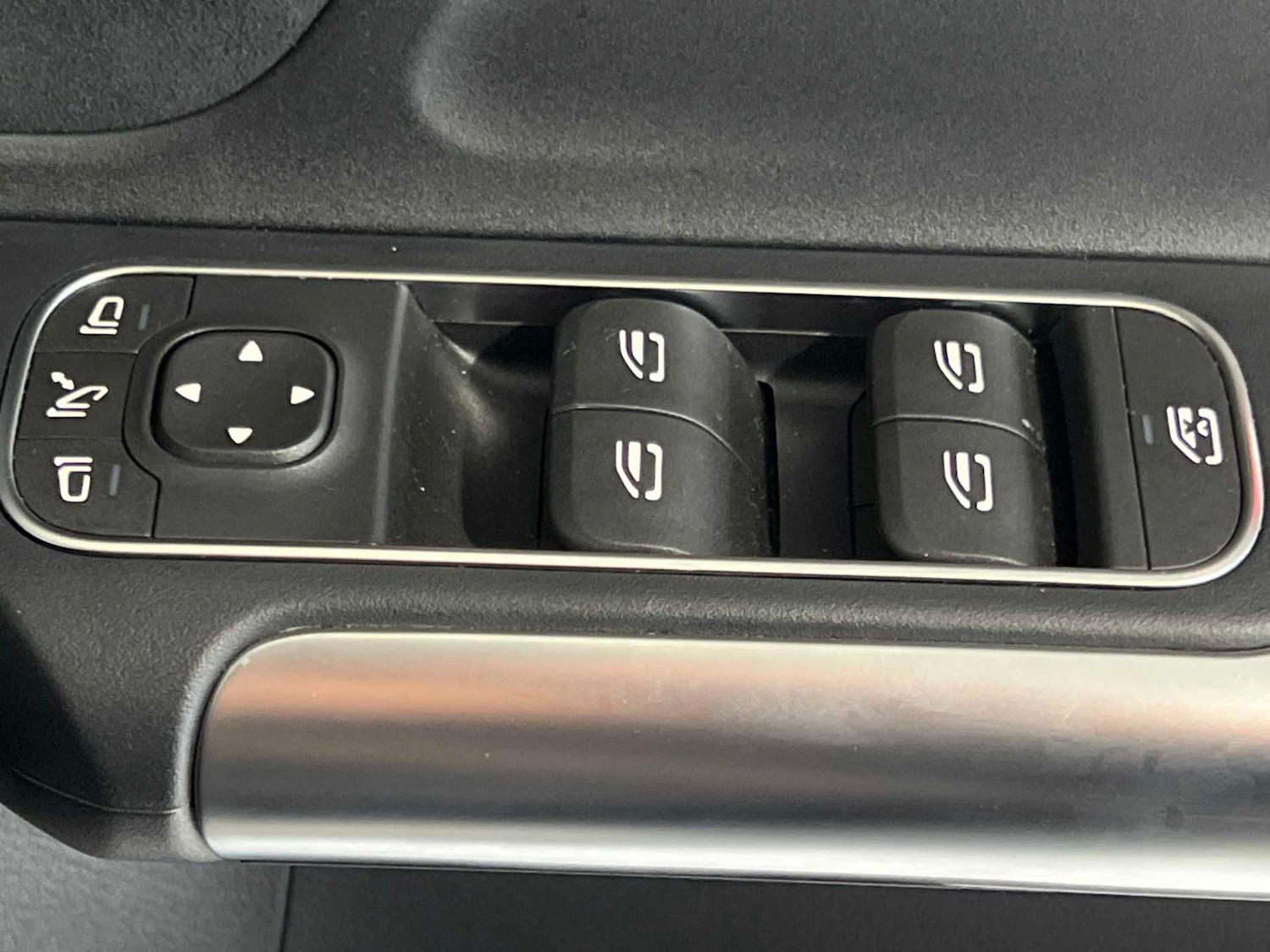 Used Mercedes-Benz GLA 2024 for sale - 76692108: Photo 34