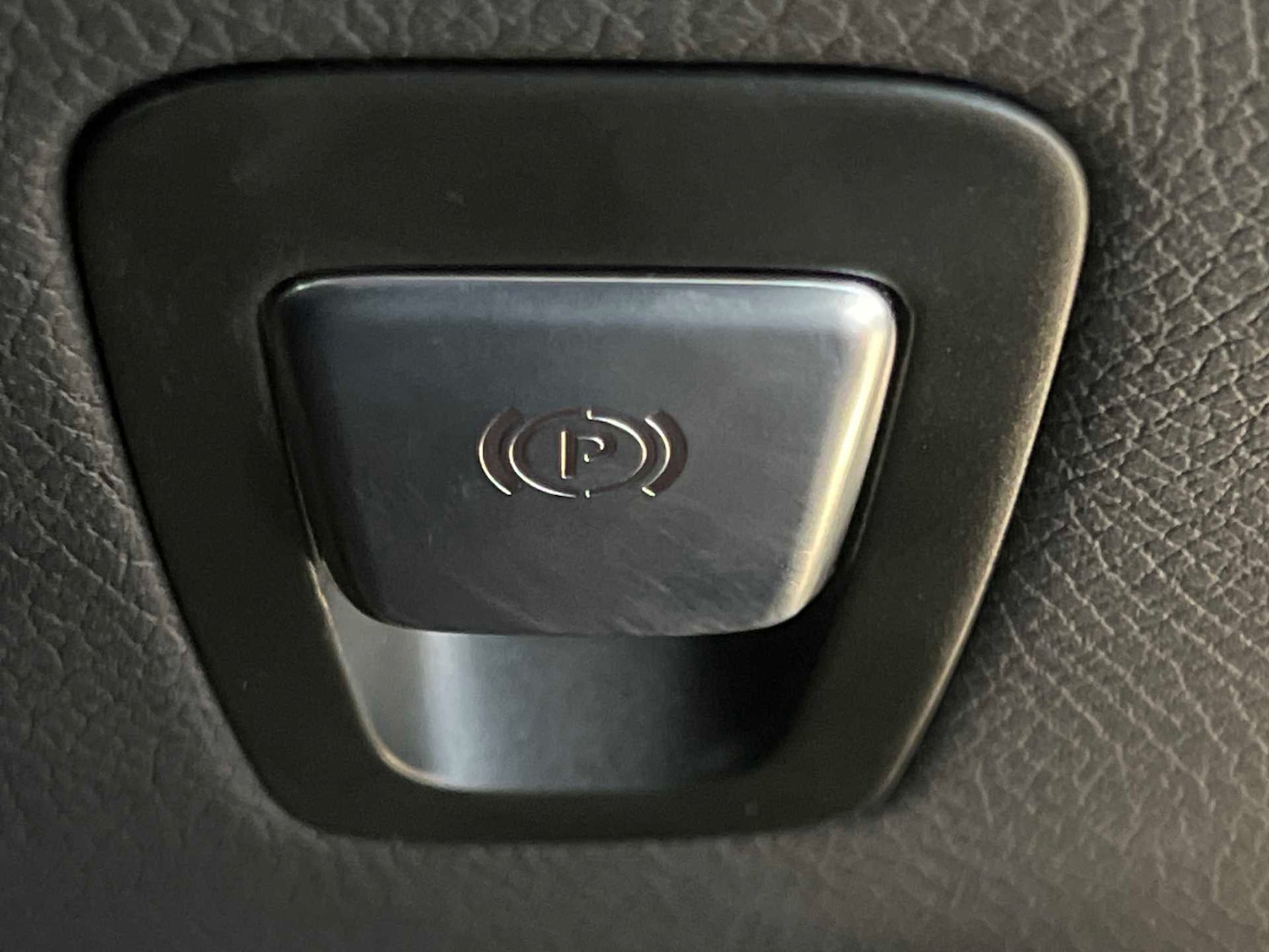 Used Mercedes-Benz EQC 2022 for sale - 76661904: Photo 23