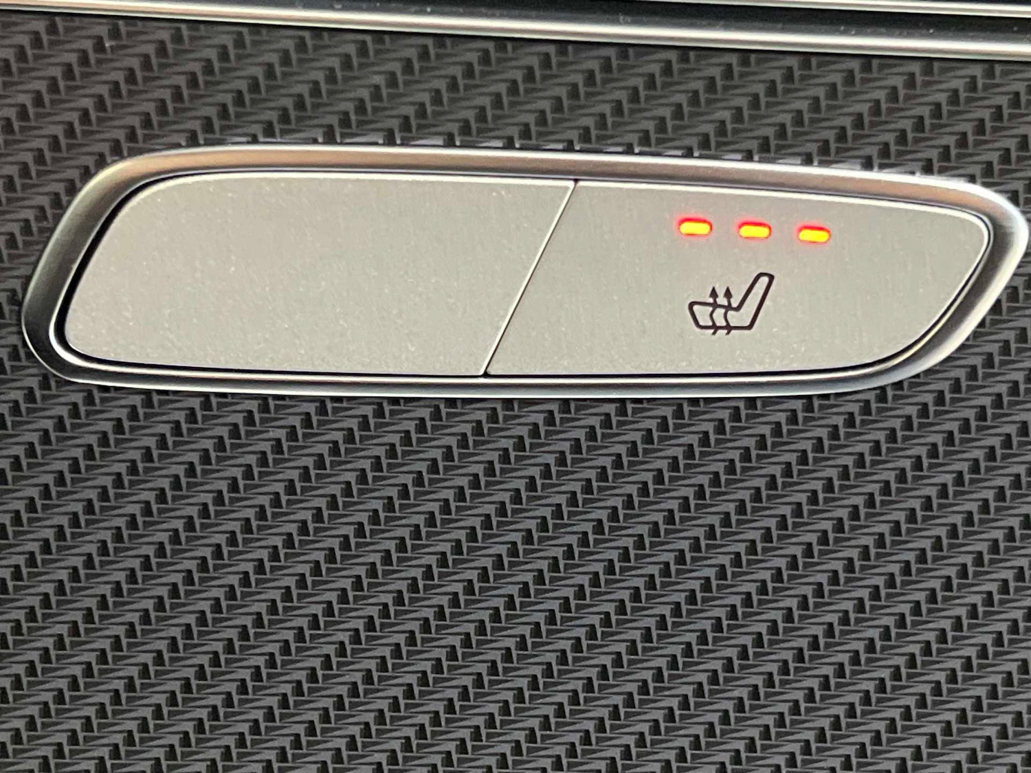 Used Mercedes-Benz EQC 2022 for sale - 76661904: Photo 25