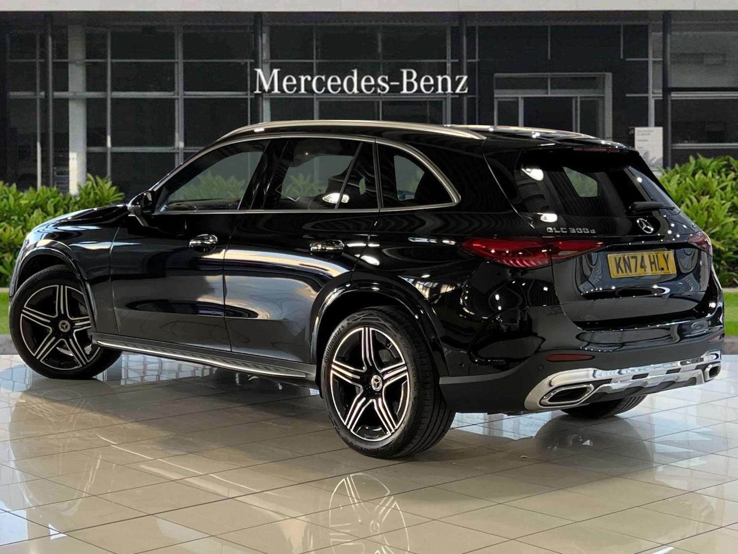 Used Mercedes-Benz GLC 2024 for sale - 76648927: Photo 2
