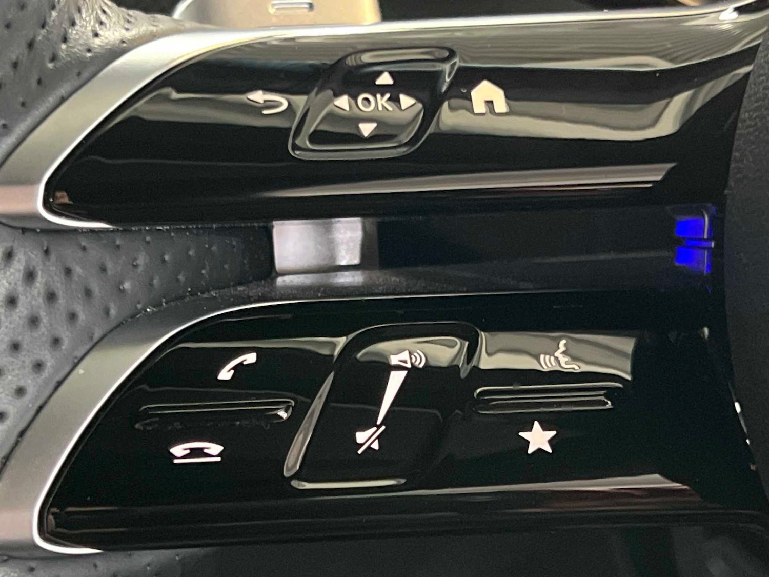 Used Mercedes-Benz GLC 2024 for sale - 76648927: Photo 31