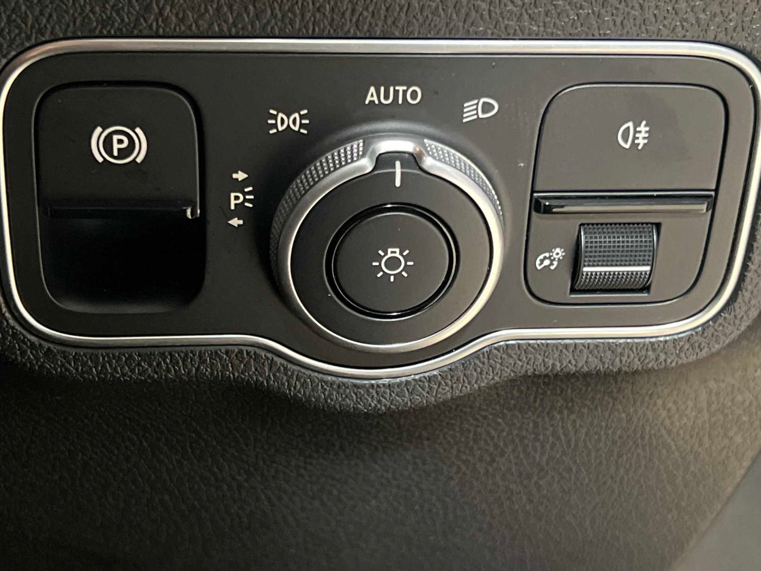 Used Mercedes-Benz GLB 2024 for sale - 76501763: Photo 23