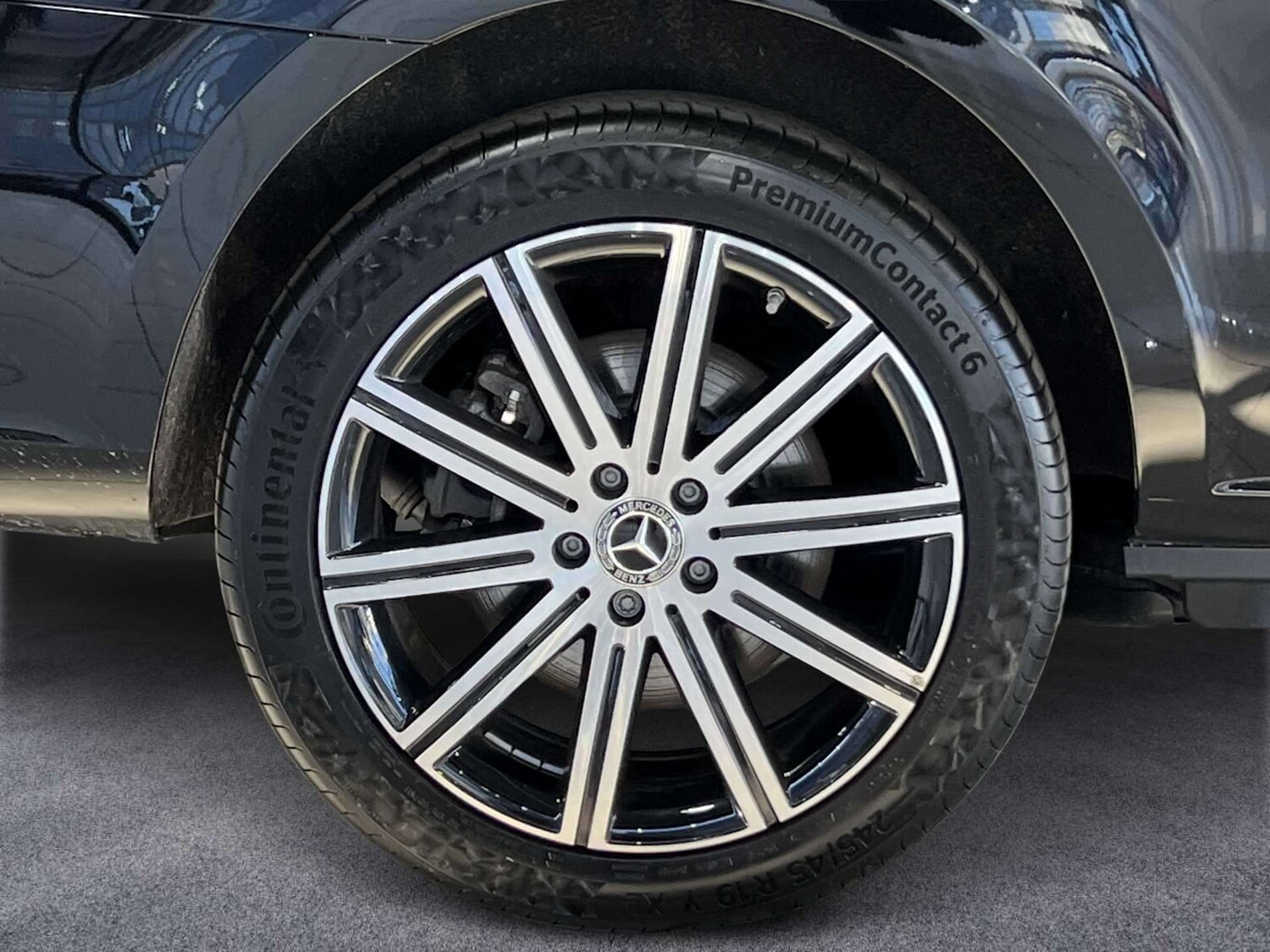 Used Mercedes-Benz V-Class 2025 for sale - 77740848: Photo 8