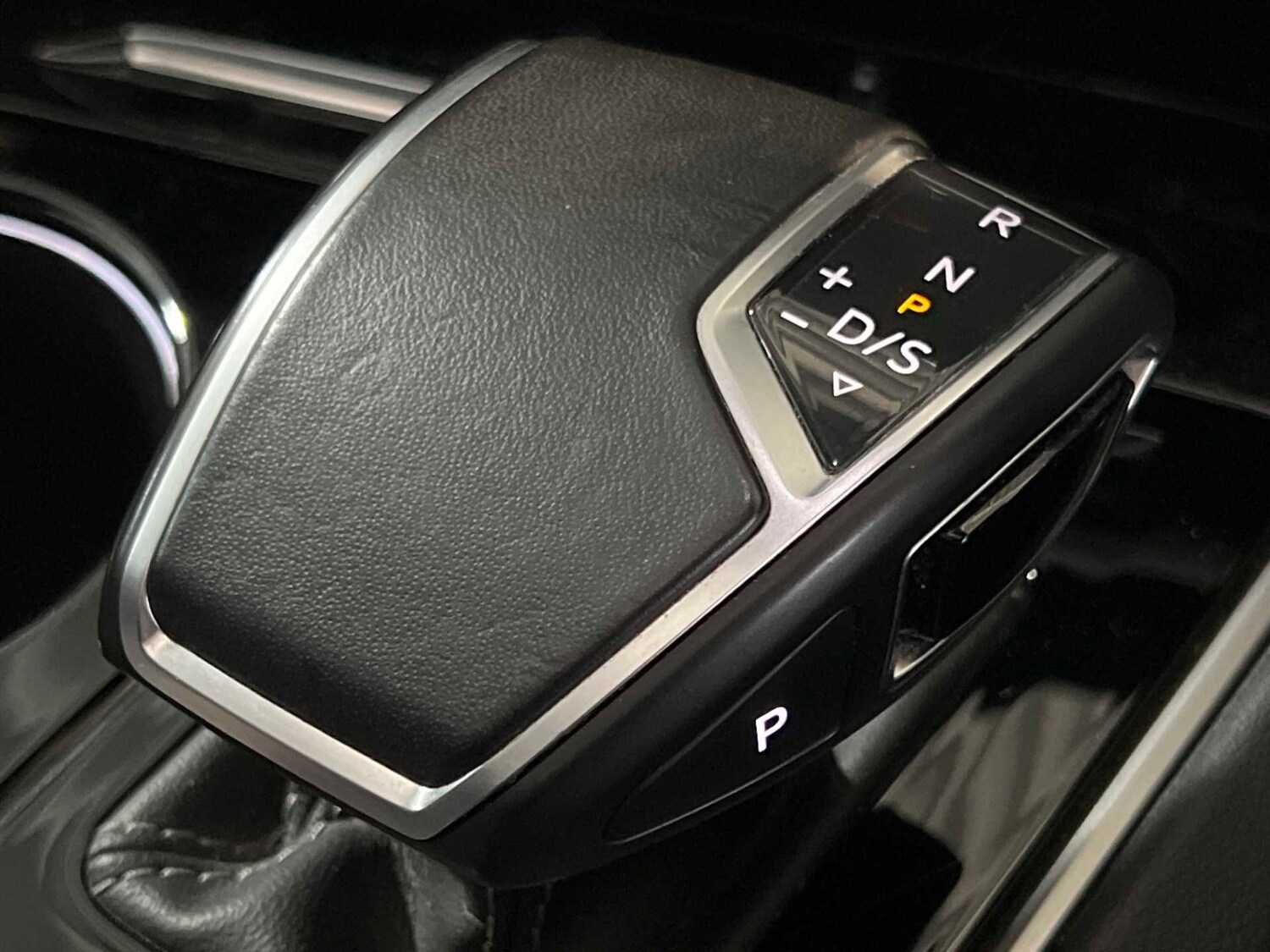 Used Volkswagen Touareg 2021 for sale - 77527073: Photo 23