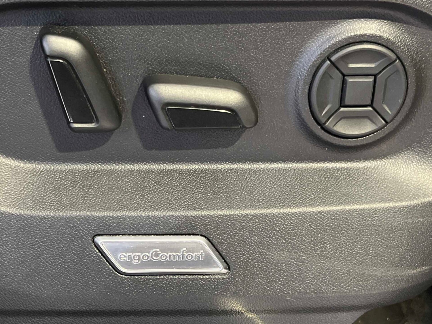 Used Volkswagen Touareg 2021 for sale - 77527073: Photo 28