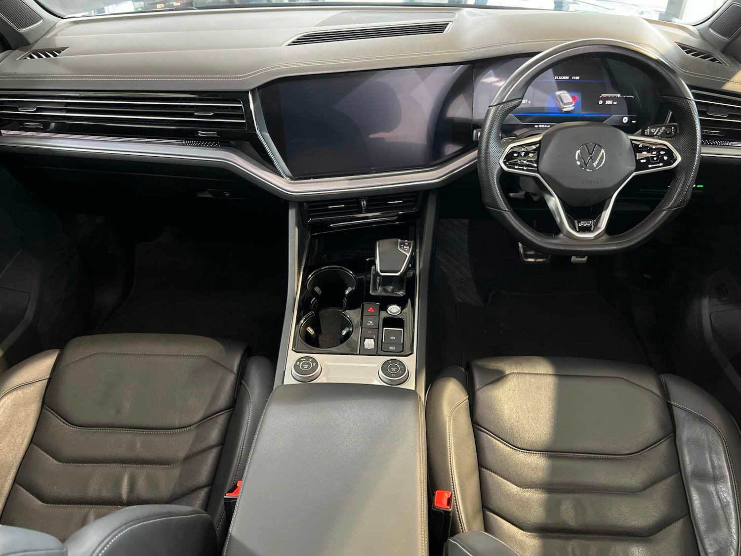 Used Volkswagen Touareg 2021 for sale - 77527073: Photo 3