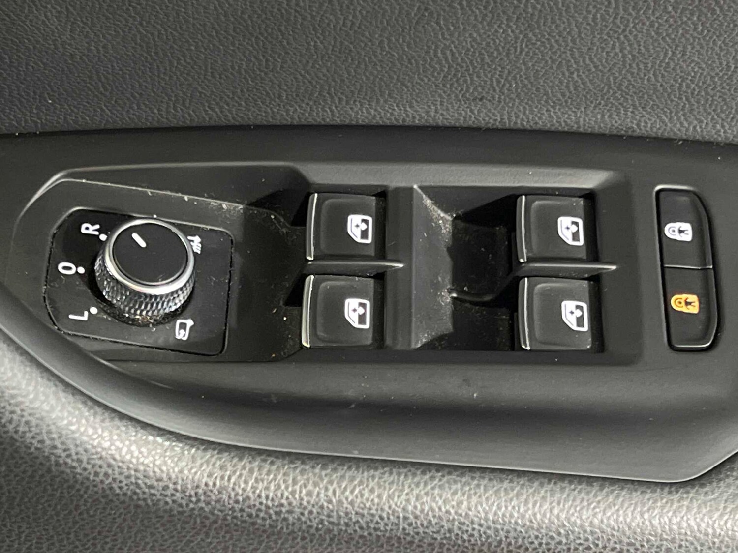 Used Volkswagen Touareg 2021 for sale - 77527073: Photo 34