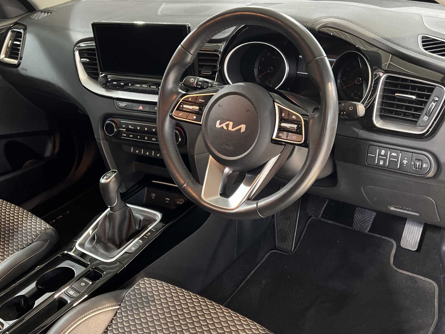 Used Kia XCeed 2023 for sale - 76141754: Photo 13