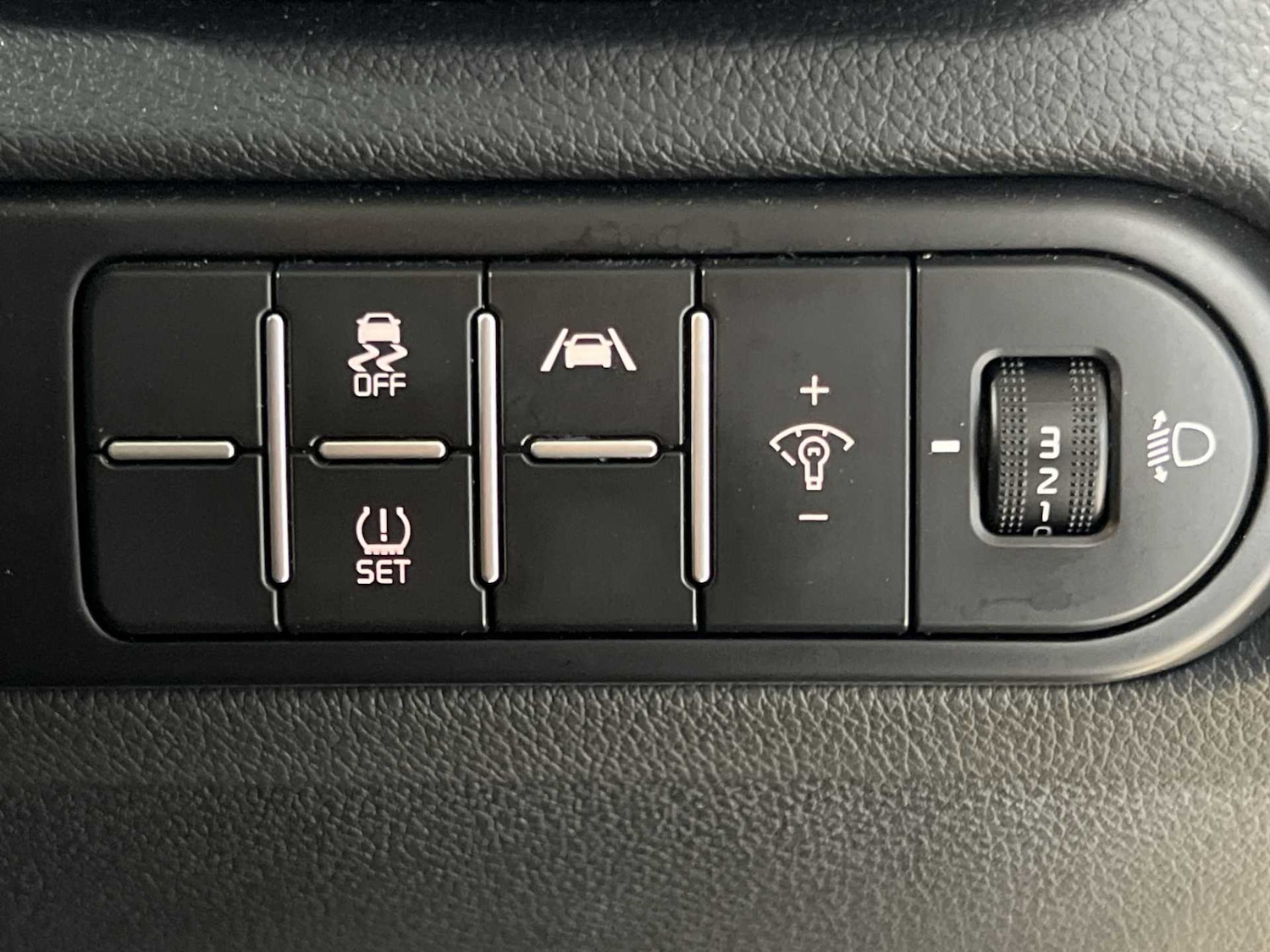 Used Kia XCeed 2023 for sale - 76141754: Photo 29