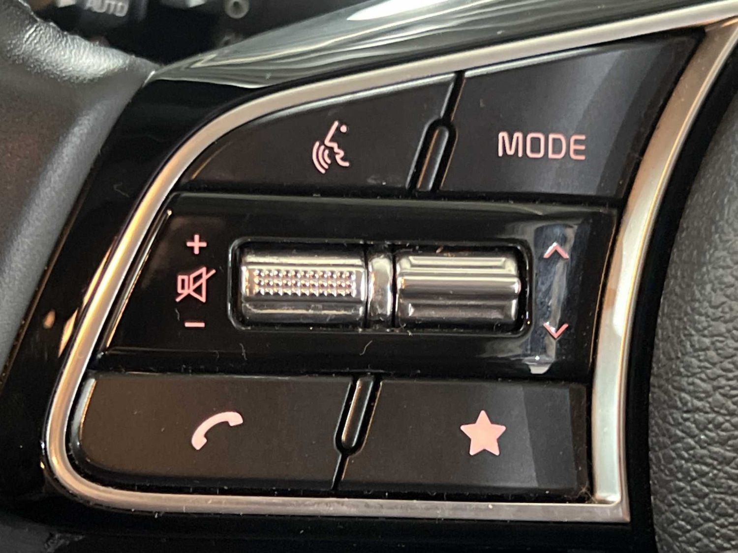 Used Kia XCeed 2023 for sale - 76141754: Photo 32