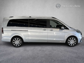 Used Mercedes-Benz V-Class 2025 for sale - 79064921: Photo