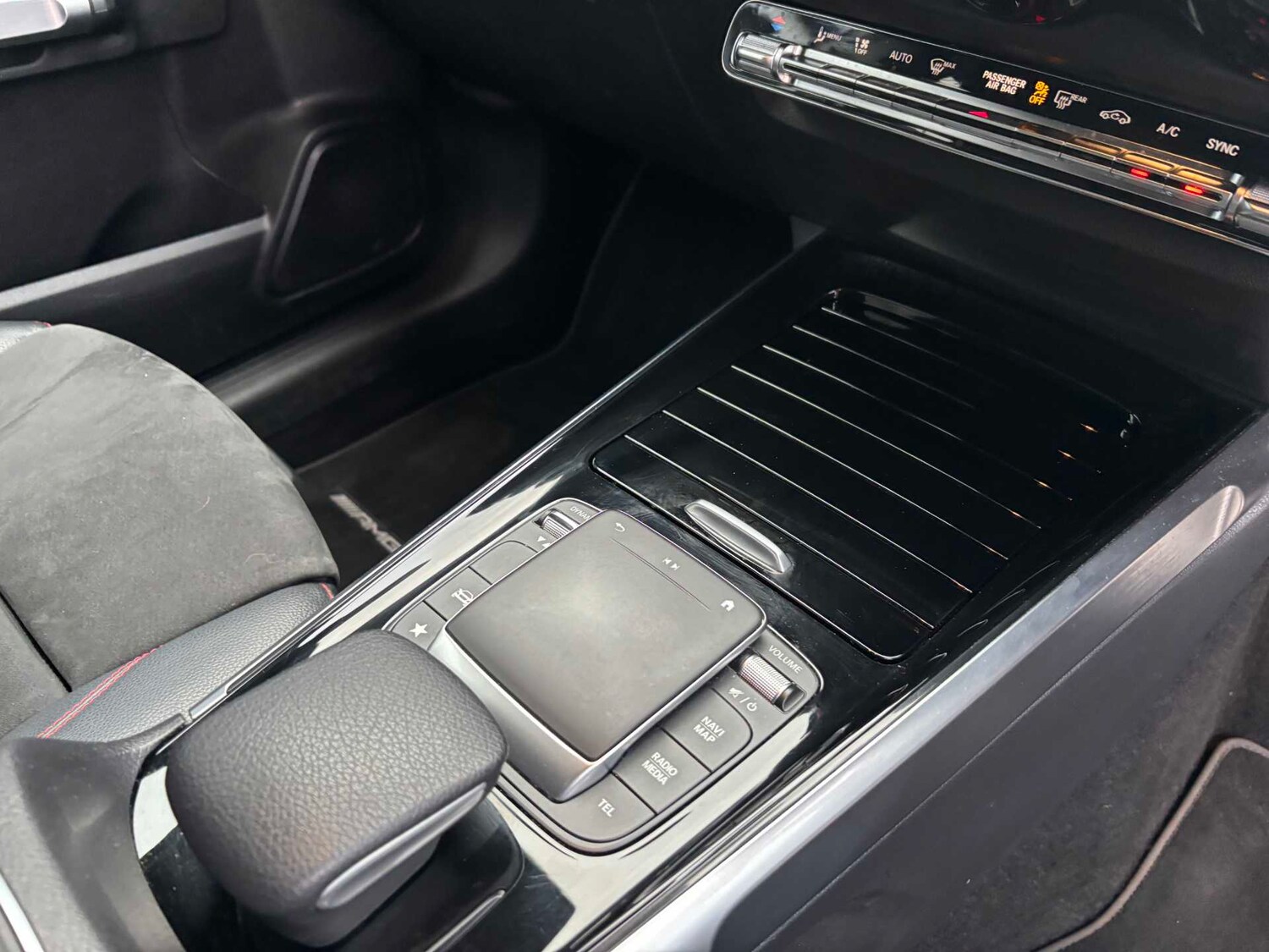 Used Mercedes-Benz GLB 2021 for sale - 77674688: Photo 28