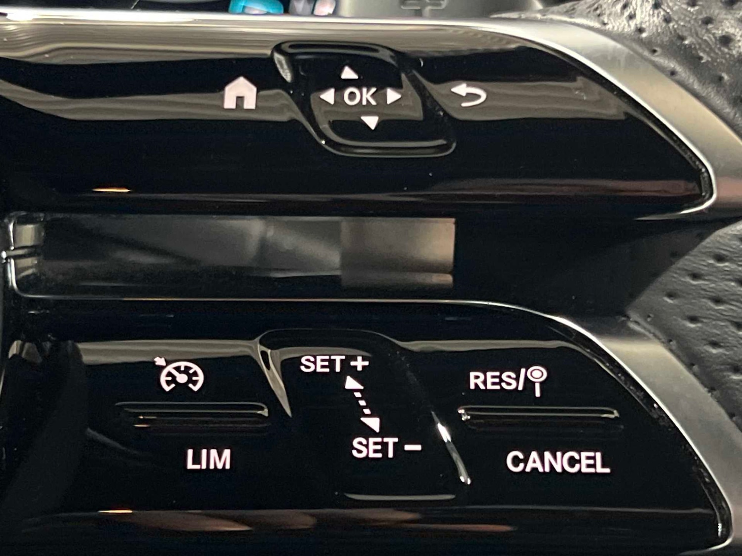 Used Mercedes-Benz GLC for sale - 77577322: Photo 32