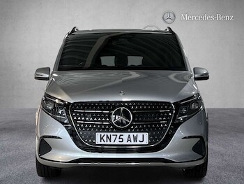 Used Mercedes-Benz V-Class 2025 for sale - 78774668: Photo