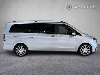 Used Mercedes-Benz V-Class 2025 for sale - 78774668: Photo