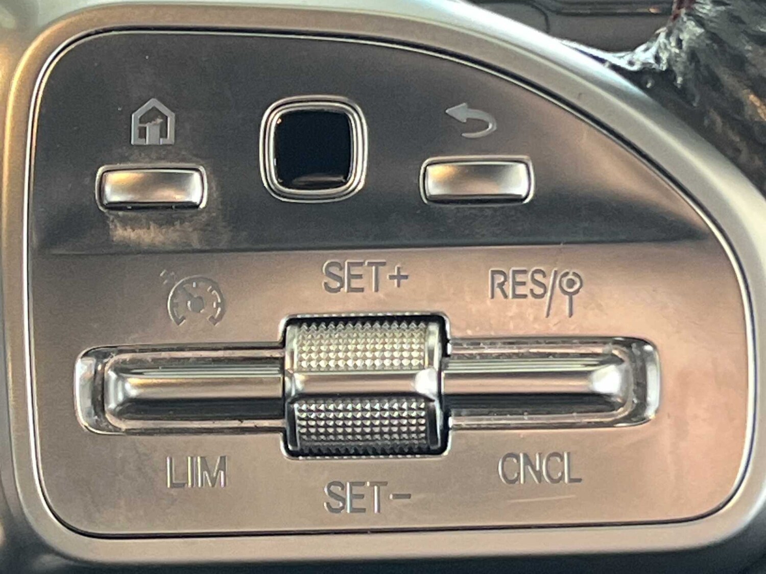 Used Mercedes-Benz GLB 2023 for sale - 77996209: Photo 17