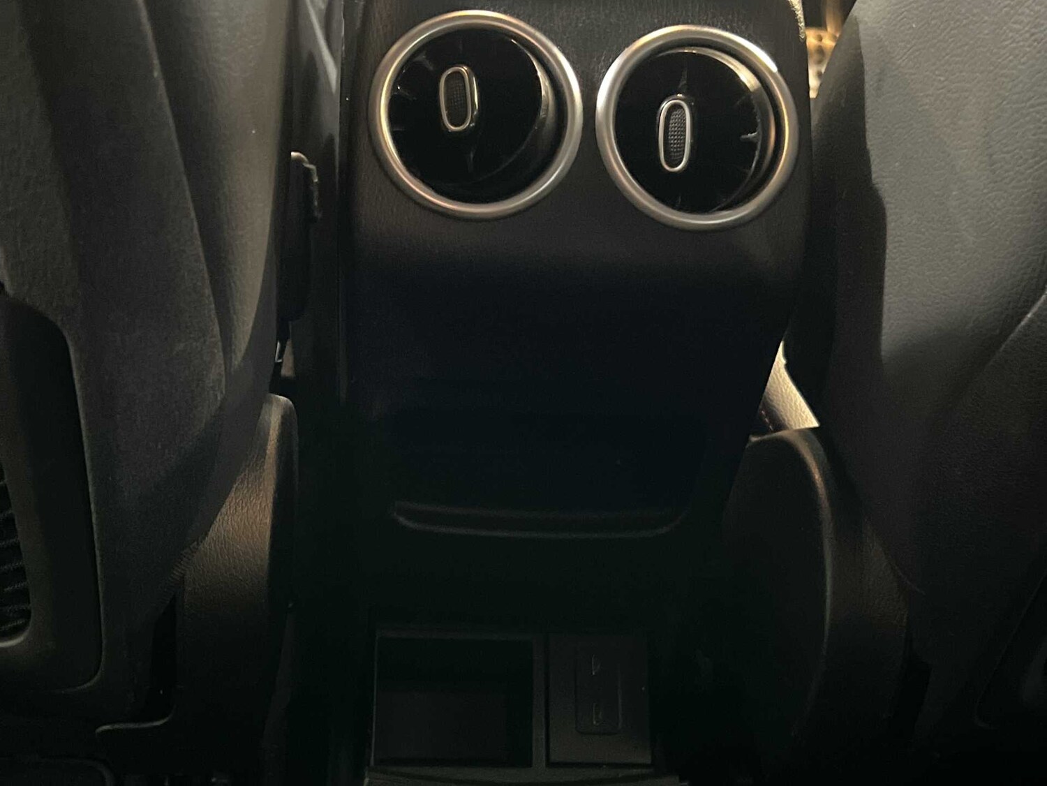 Used Mercedes-Benz GLB 2023 for sale - 77996209: Photo 23