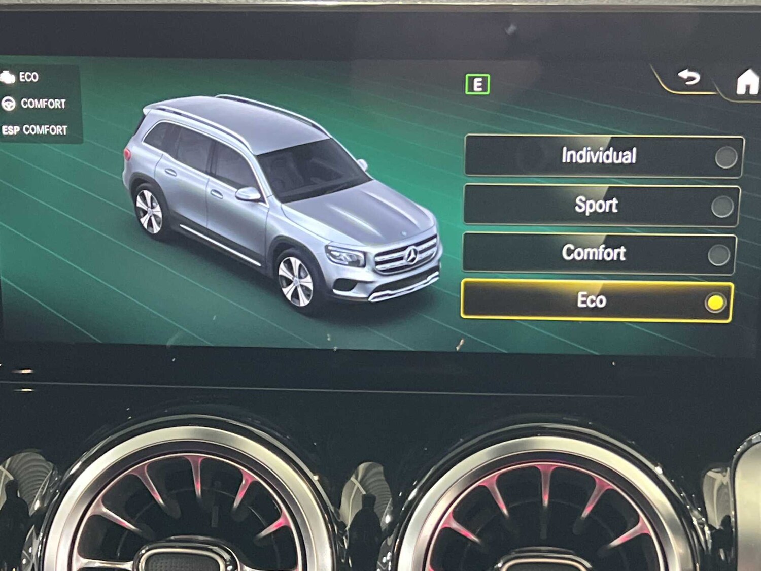 Used Mercedes-Benz GLB 2023 for sale - 77996209: Photo 33