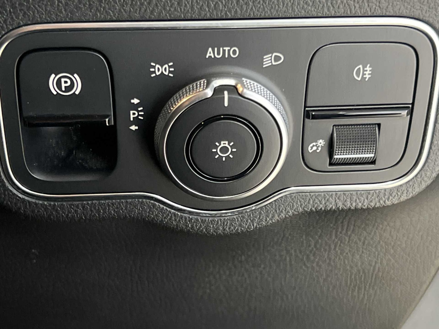 Used Mercedes-Benz EQA 2022 for sale - 76362660: Photo 23