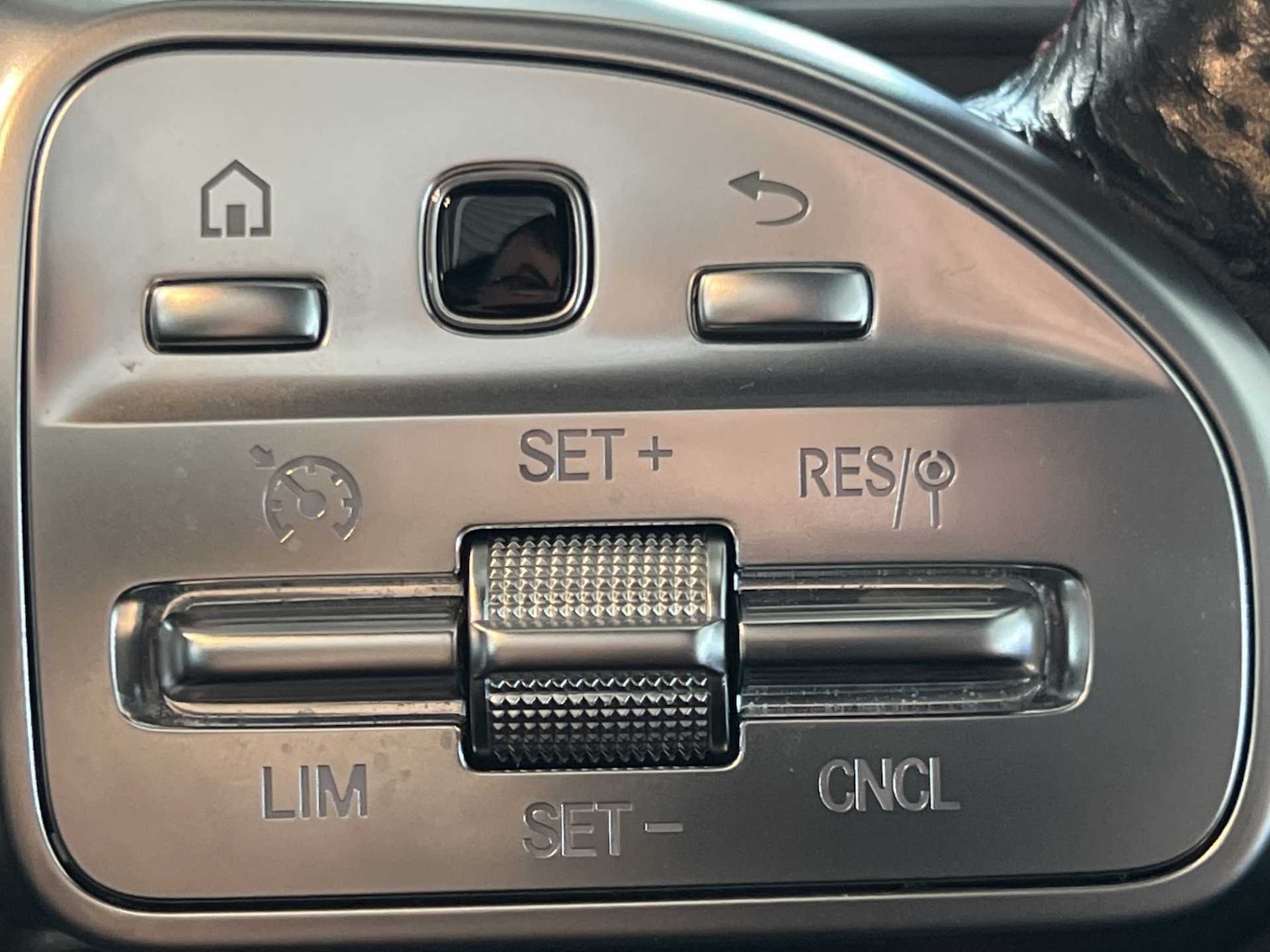 Used Mercedes-Benz EQA 2022 for sale - 76362660: Photo 32