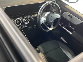Used Mercedes-Benz EQA 2022 for sale - 76362660: Photo
