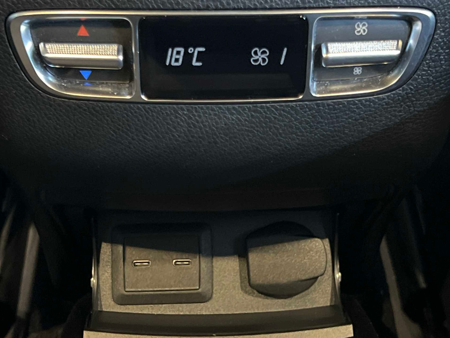 Used Mercedes-Benz GLC 2021 for sale - 76929104: Photo 20