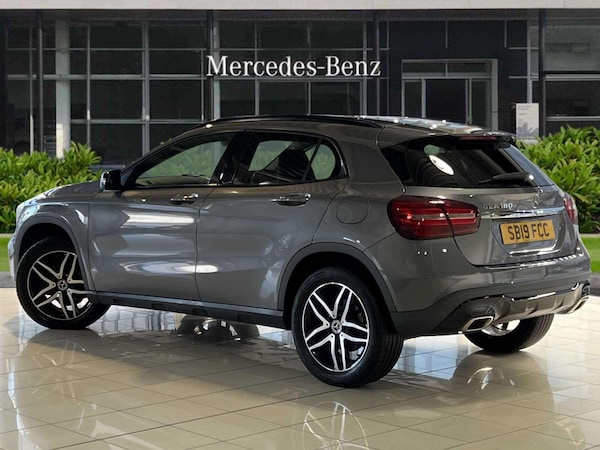 Used Mercedes-Benz GLA 2019 for sale - 76339519: Photo 2